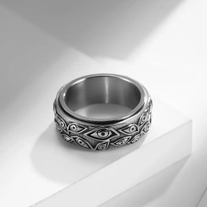 Fidget Ring with Eye Catching Detail